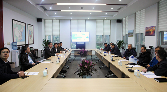 上海研究院院长王鹏翔陪同国铁集团科信部主任赵国堂调研考察